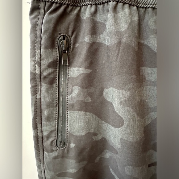 AEROPOSTALE MENS BLACK CAMO PRINT ELASTIC WAIST PULL ON JOGGER PANT - MEDIUM - Picture 4 of 7